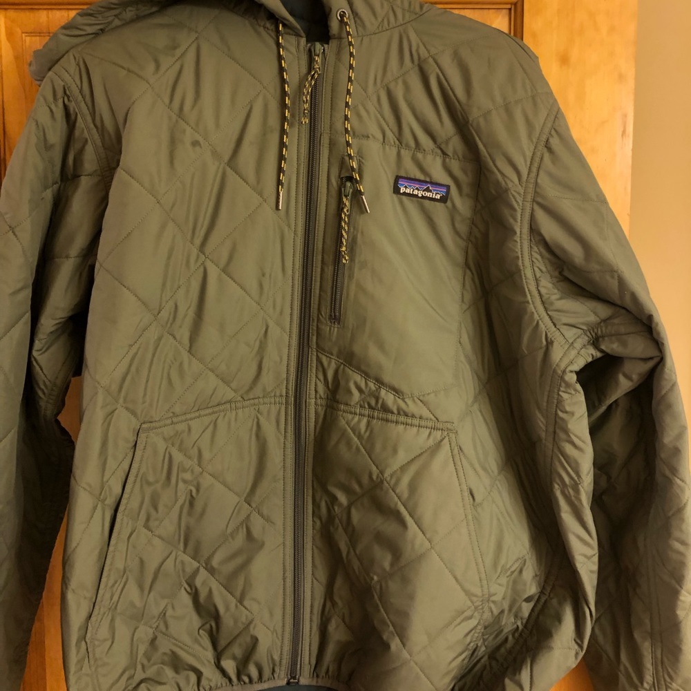 Patagonia Men’s Diamond Quilted Hoody